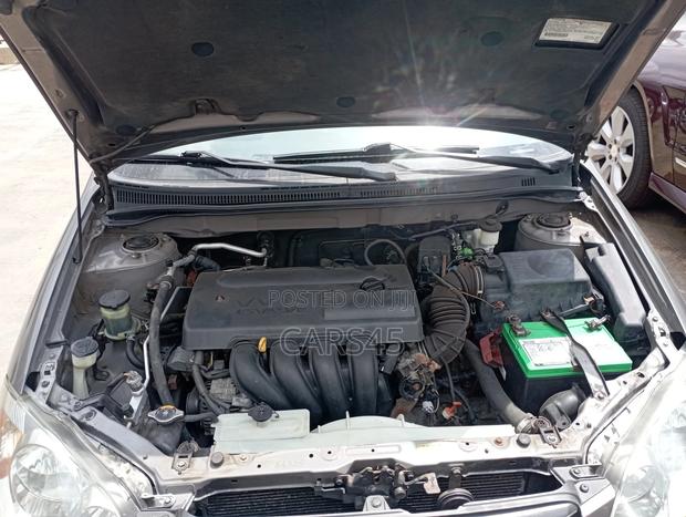 Toyota Corolla 2003 Gray