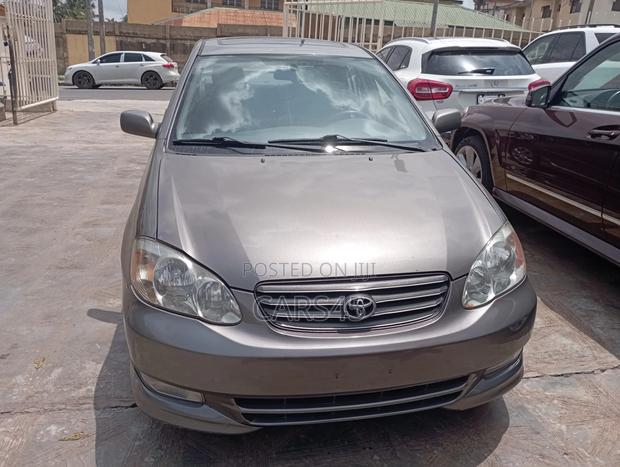 Toyota Corolla 2003 Gray