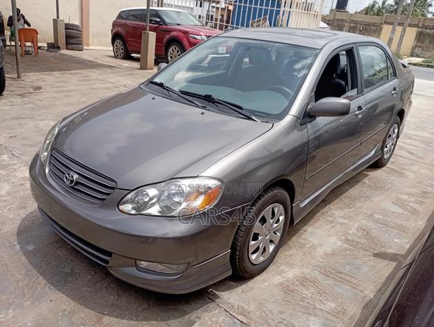 Toyota Corolla 2003 Gray