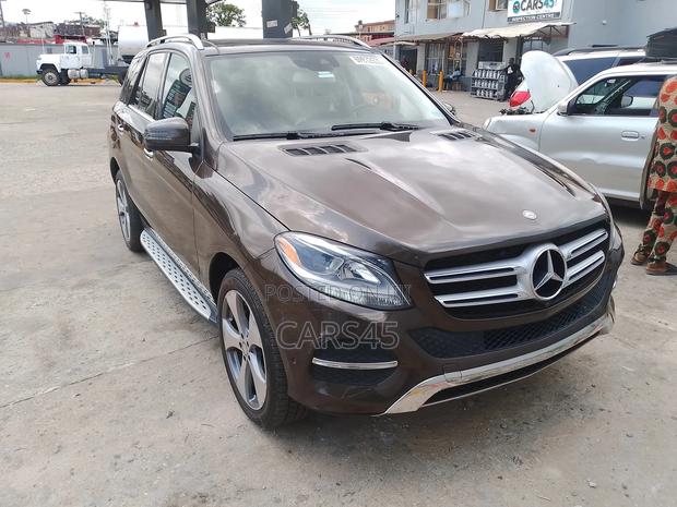 Mercedes-Benz GLE-Class 2016 Brown