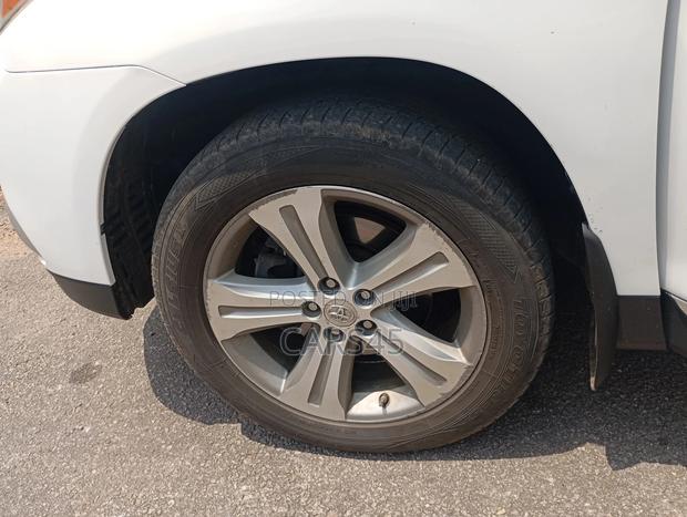 Toyota Highlander 2013 White