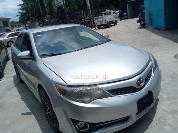 Toyota Camry 2013 Silver