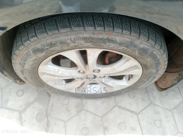 Hyundai Sonata 2011 Gray