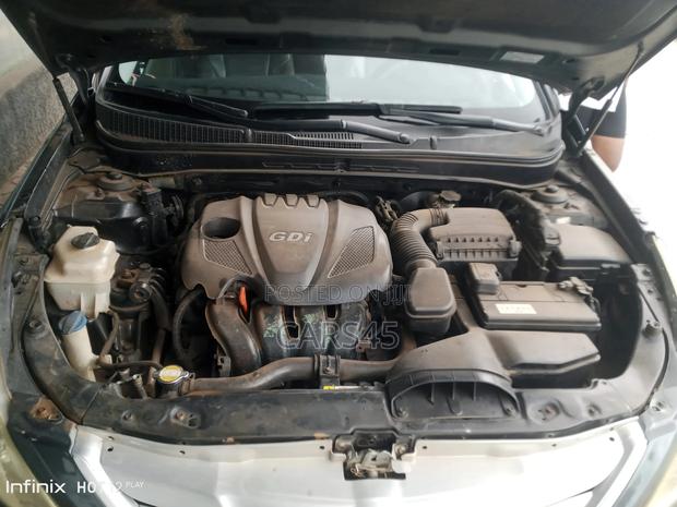 Hyundai Sonata 2011 Gray