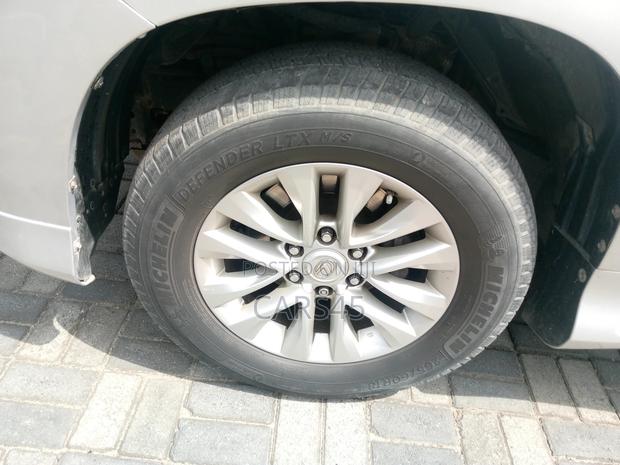 Lexus GX 2016 Silver