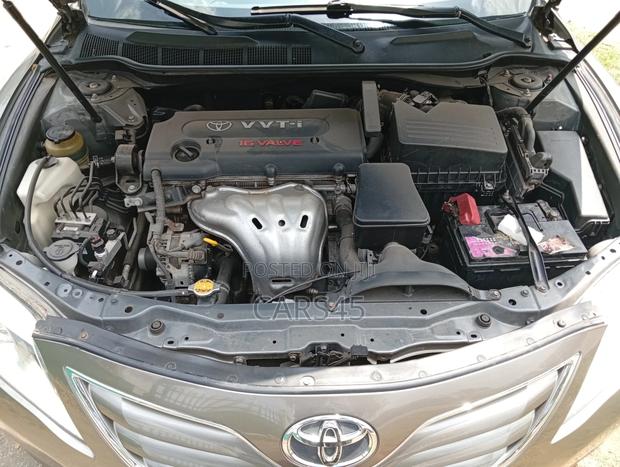 Toyota Camry 2011 Gray