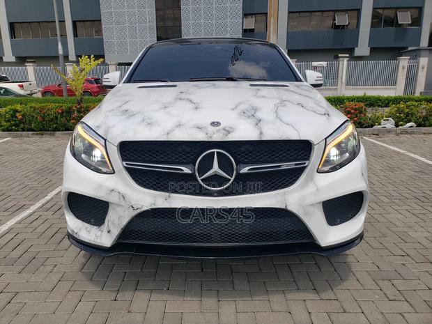 Mercedes-Benz GLE-Class 2019 White