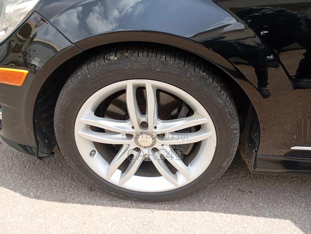 Mercedes-Benz C300 2013 Black