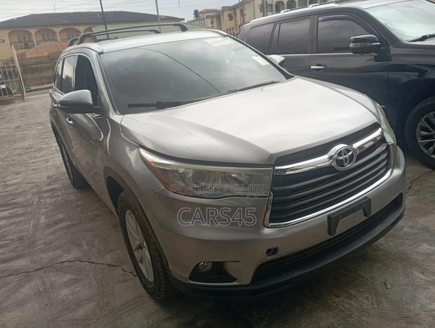 Toyota Highlander 2016 Gray
