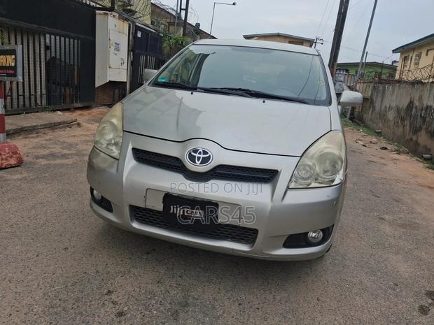 Toyota Corolla 2008 Silver