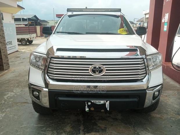 Toyota Tundra 2017 White