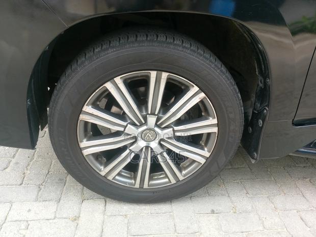 Lexus LX 2017 Black
