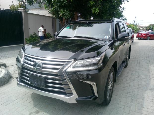 Lexus LX 2017 Black
