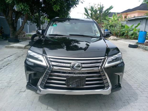 Lexus LX 2017 Black