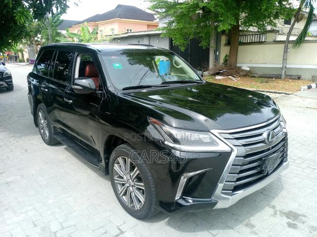 Lexus LX 2017 Black