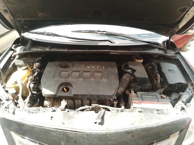 Toyota Corolla 2010 Black