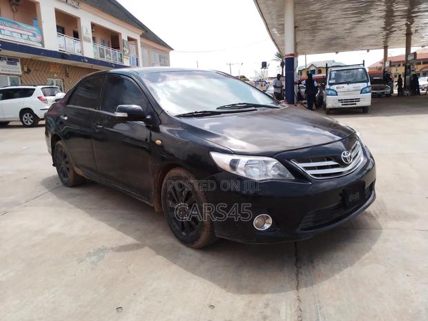 Toyota Corolla 2010 Black