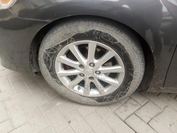 Toyota Camry 2010 Gray