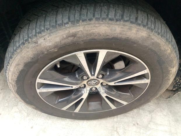 Toyota Highlander 2019 Silver
