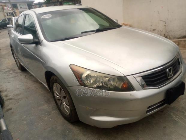 Honda Accord 2009 Silver