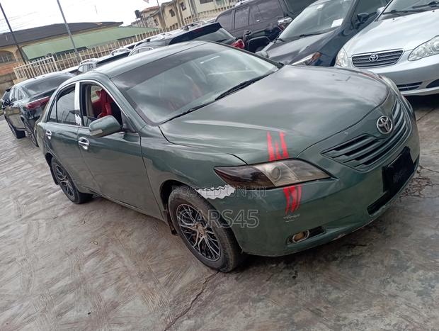 Toyota Camry 2009 Green