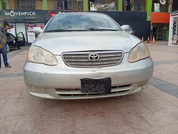 Toyota Corolla 2004 Silver