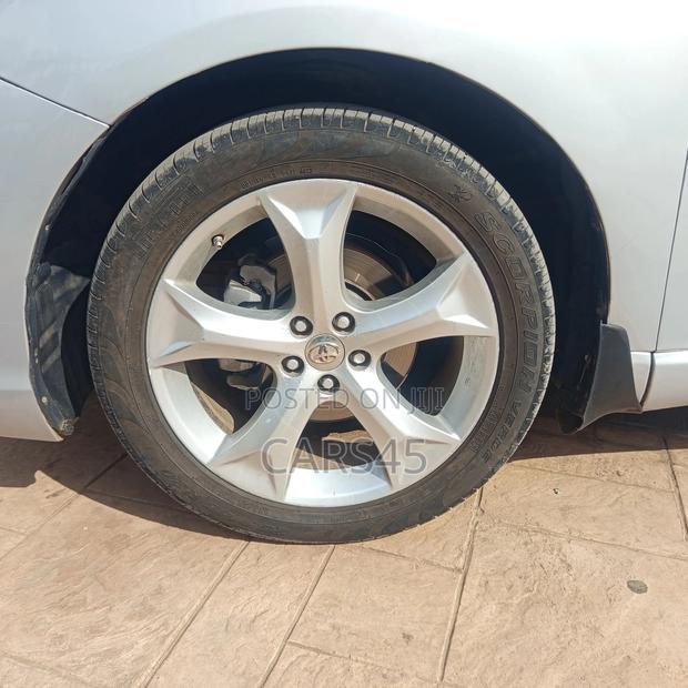 Toyota Venza 2009 Silver