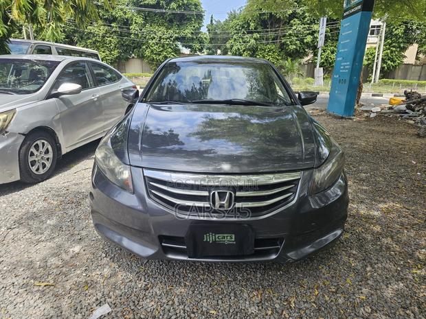 Honda Accord 2011 Gray