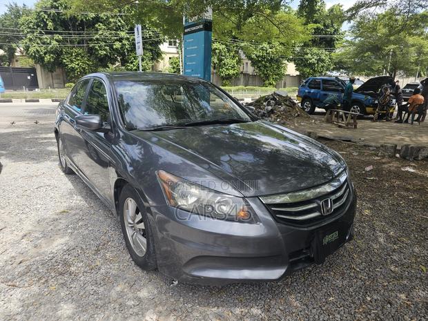 Honda Accord 2011 Gray