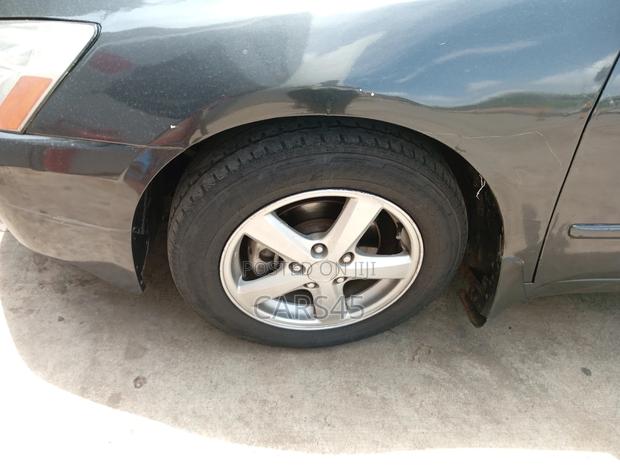 Honda Accord 2004 Gray