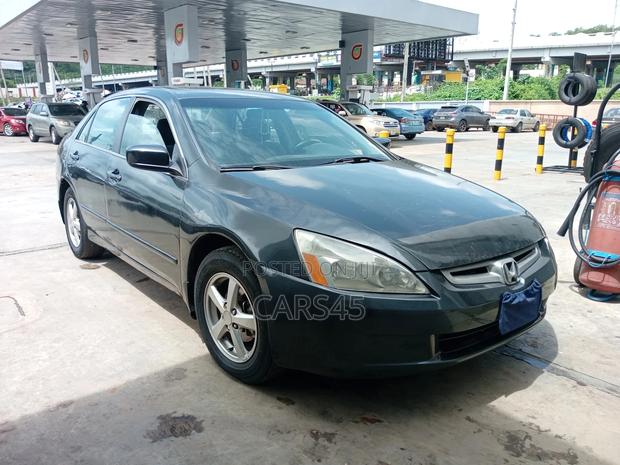 Honda Accord 2004 Gray