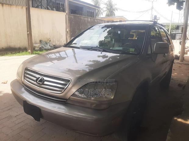 Lexus RX 2001 Gold