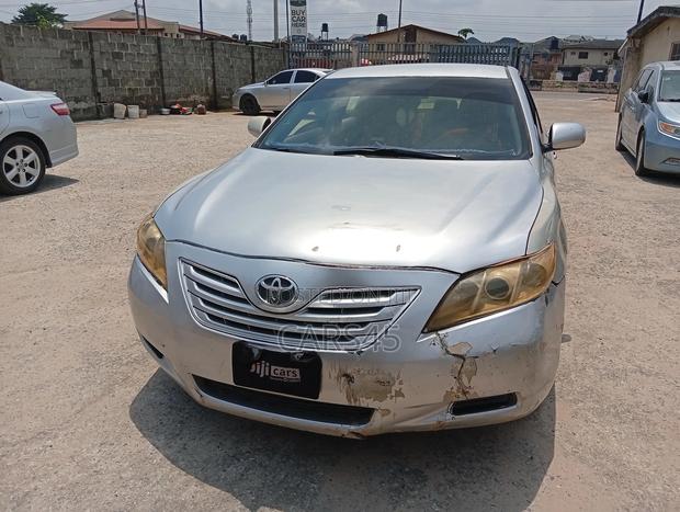 Toyota Camry LE 4dr Sedan (2.4L 4cyl 5A) 2007 Silver