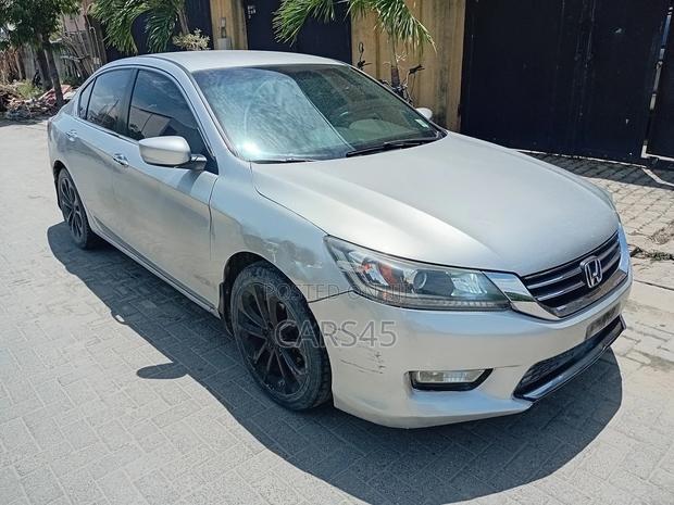 Honda Accord Sport 4dr Sedan (2.4L 4cyl CVT) 2014 Silver