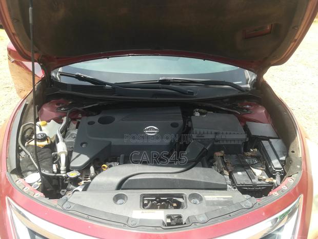 Nissan Altima 2013 Red