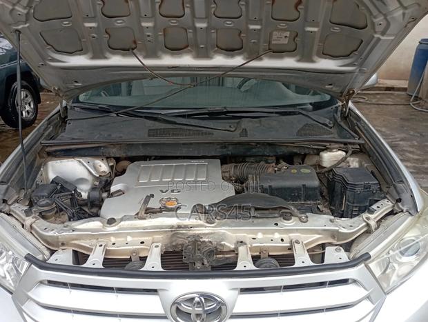 Toyota Highlander 2013 Silver