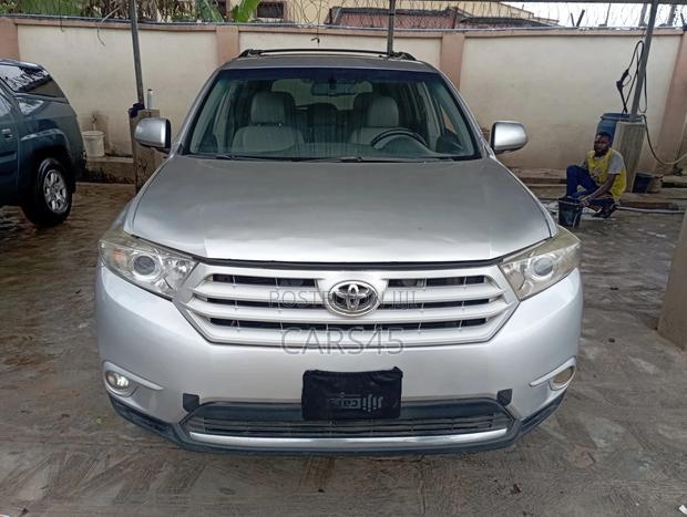 Toyota Highlander 2013 Silver