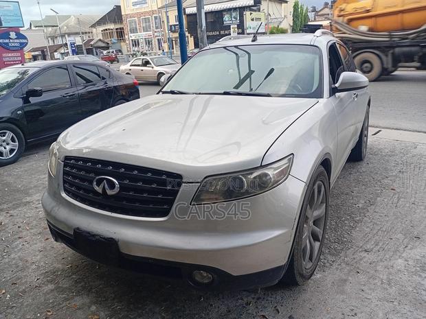 Infiniti FX35 Base 4x4 (3.5L 6cyl 5A) 2004 Silver