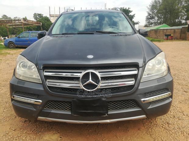 Mercedes-Benz GL-Class 2010 Gray