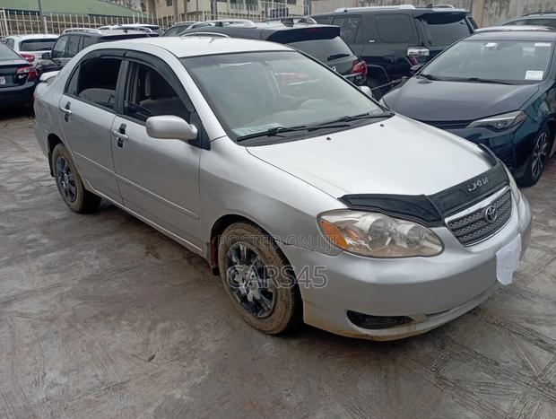 Toyota Corolla 2005 Silver
