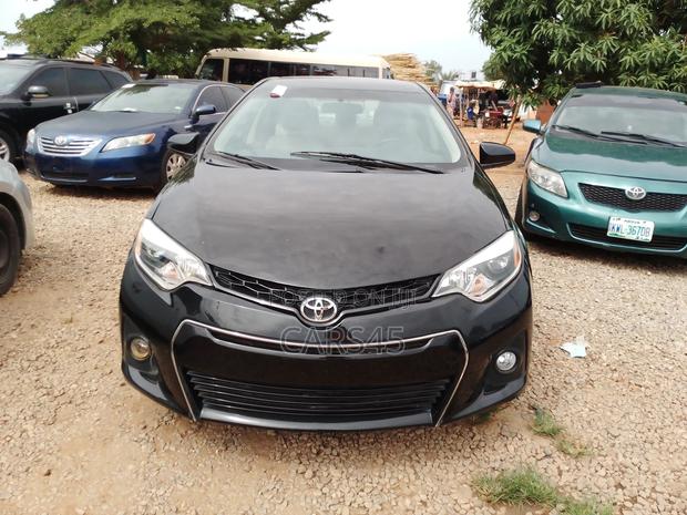 Toyota Corolla LE Plus 4dr Sedan (1.8L 4cyl CVT) 2016 Black