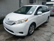 Toyota Sienna 2015 White for sale