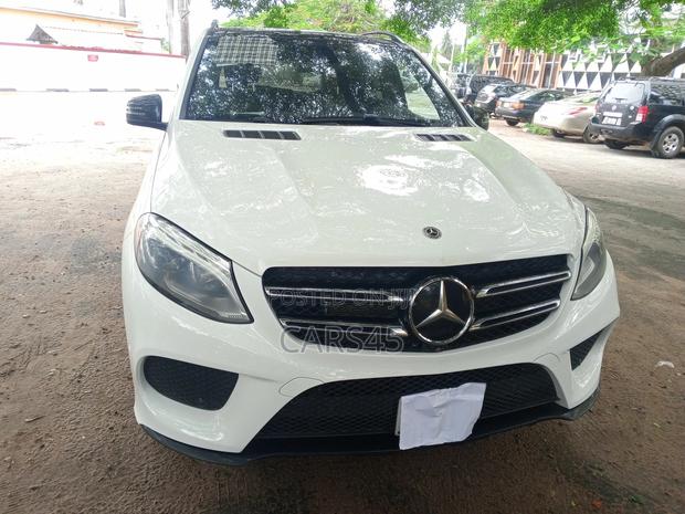 Mercedes-Benz GLE-Class 2018 White