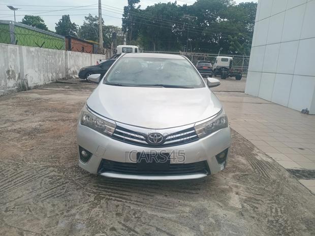 Toyota Corolla 2014 Silver