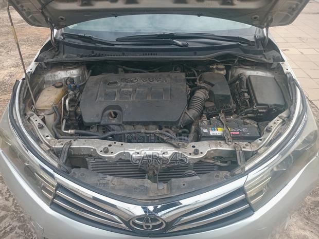 Toyota Corolla 2014 Silver