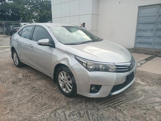 Toyota Corolla 2014 Silver