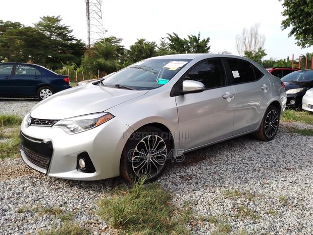 Toyota Corolla 2016 Silver