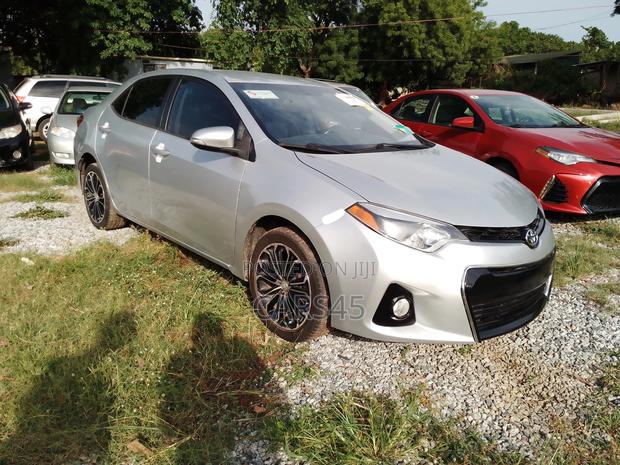 Toyota Corolla 2016 Silver