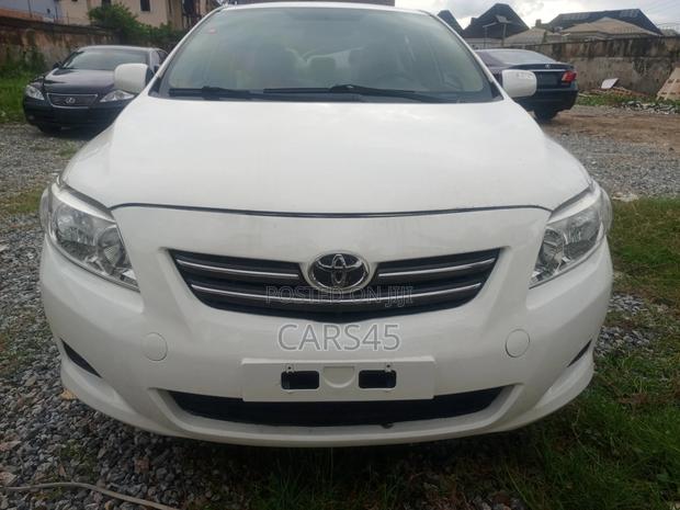 Toyota Corolla 2008 White