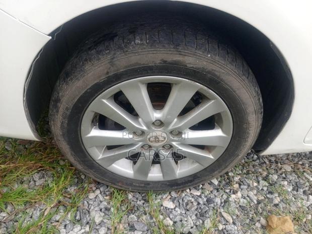 Toyota Corolla 2008 White